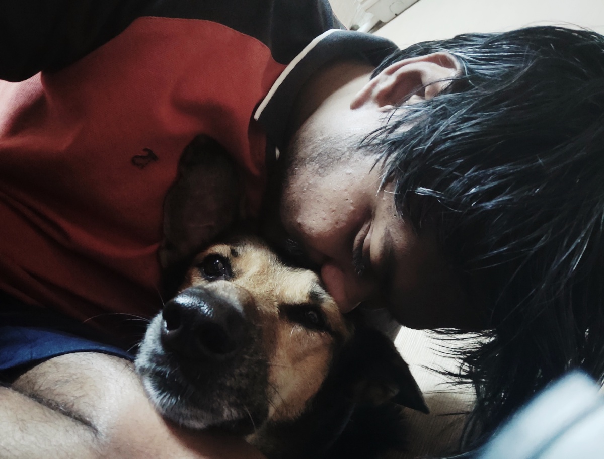 He loved to lay down on my lap! I loved it more, haha.